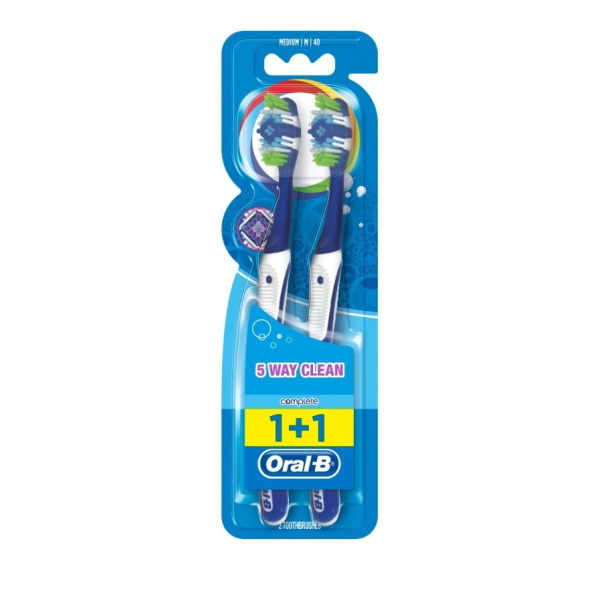 ORAL B Complete Clean 5 Way 40 Medium Μέτρια Οδοντόβουρτσα με 5 Καθαριστικές Ζώνες σε Μπλε Χρώμα 1+1τμχ